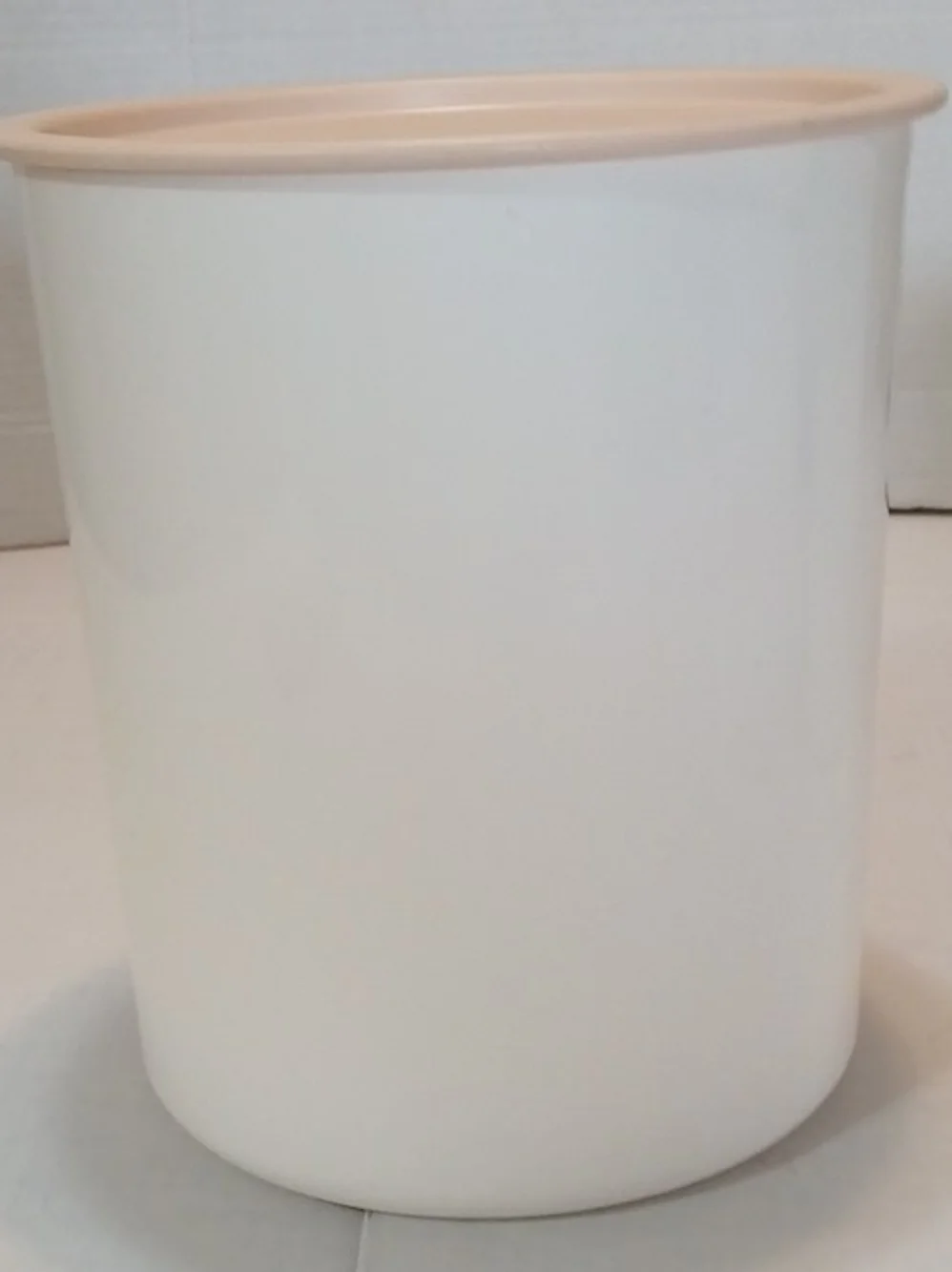 VTG Tupperware One 3pc-2QT Round Nesting Storage Canister Set Soft Pink/Ivory